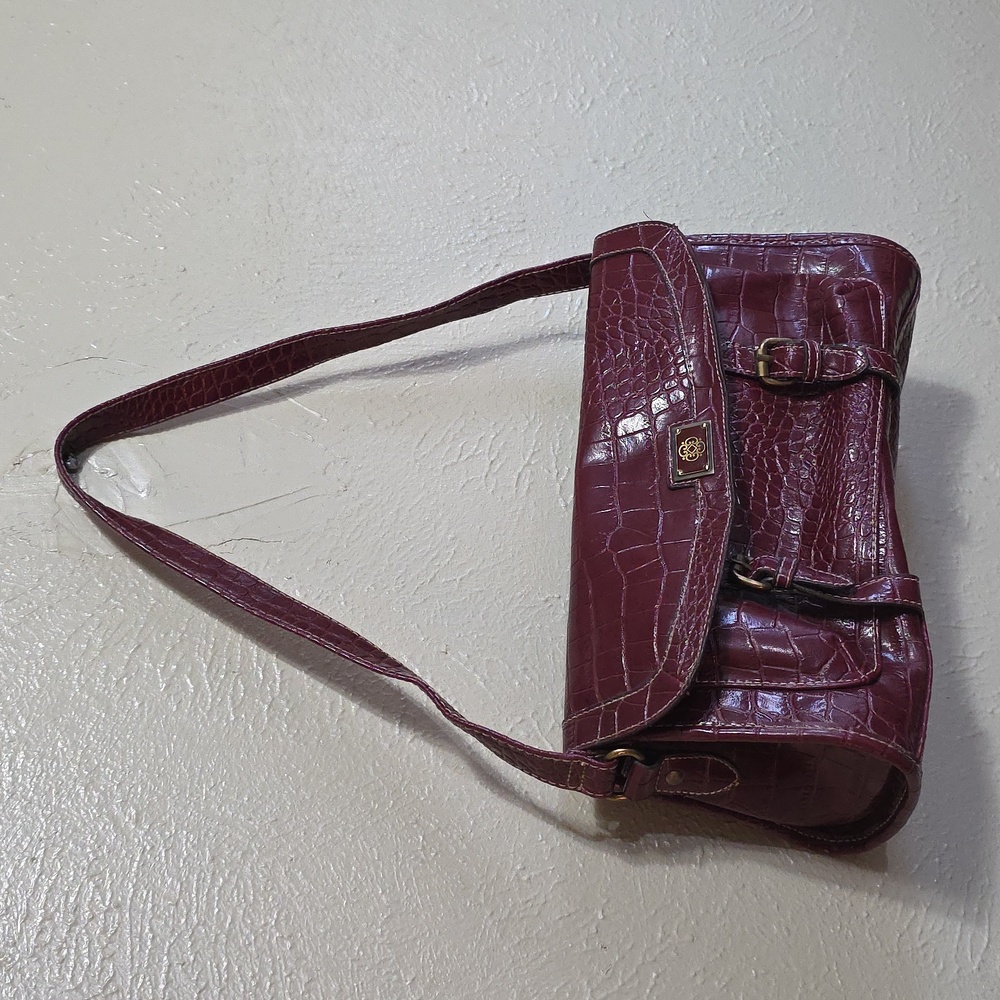 Elegant Burgundy Crocodile-Embossed Shoulder Bag Multipocket Small Retro Holiday